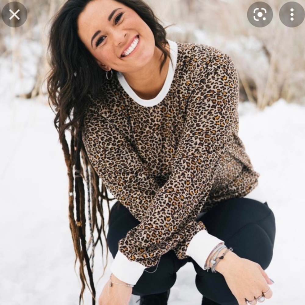 Zyia Jaguar sweatshirt